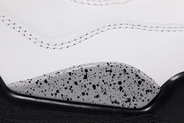 Air Jordan 4 Retro OG 'White Cement' (FV5029-100)